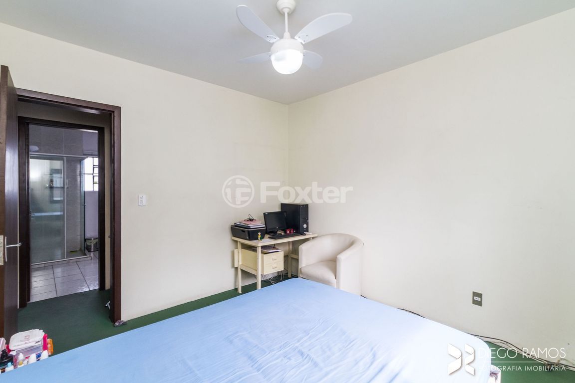 casa sobrado para comprar em Otto Niemeyer, 3458 - foto 22
