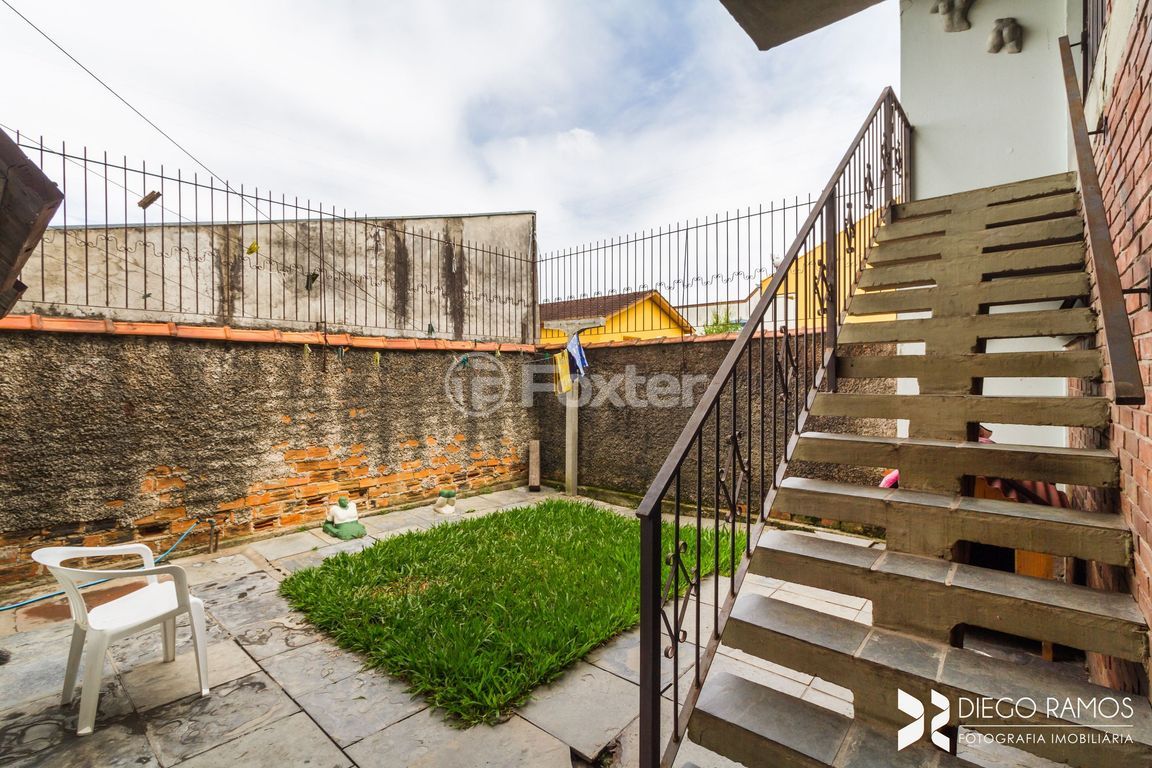 casa sobrado para comprar em Otto Niemeyer, 3458 - foto 49