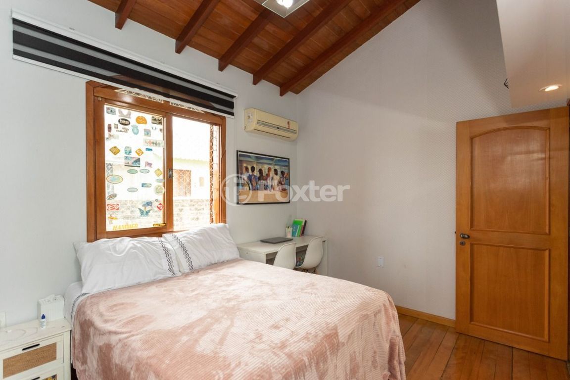 casa sobrado para comprar em Luiz Cézar Leal, 235 - foto 28