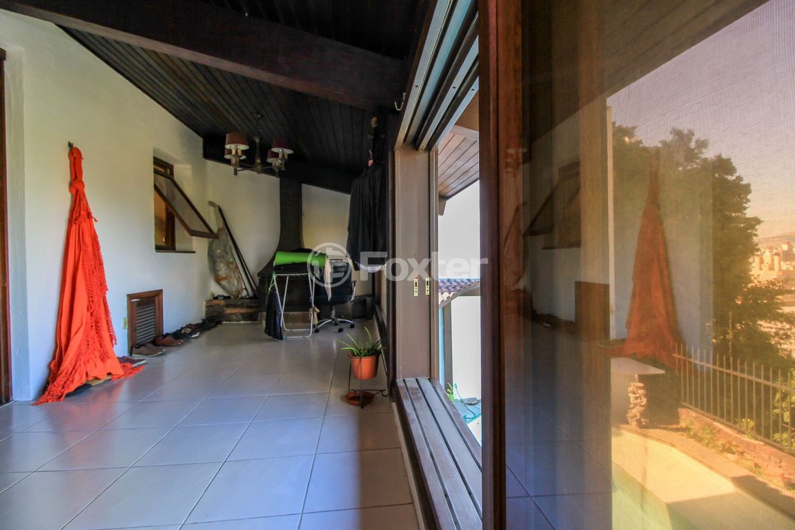 casa sobrado para comprar em Rio Branco, Porto Alegre - foto 1