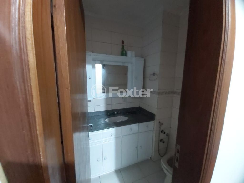 Cobertura para comprar em Carlos Trein Filho, 54 - foto 13