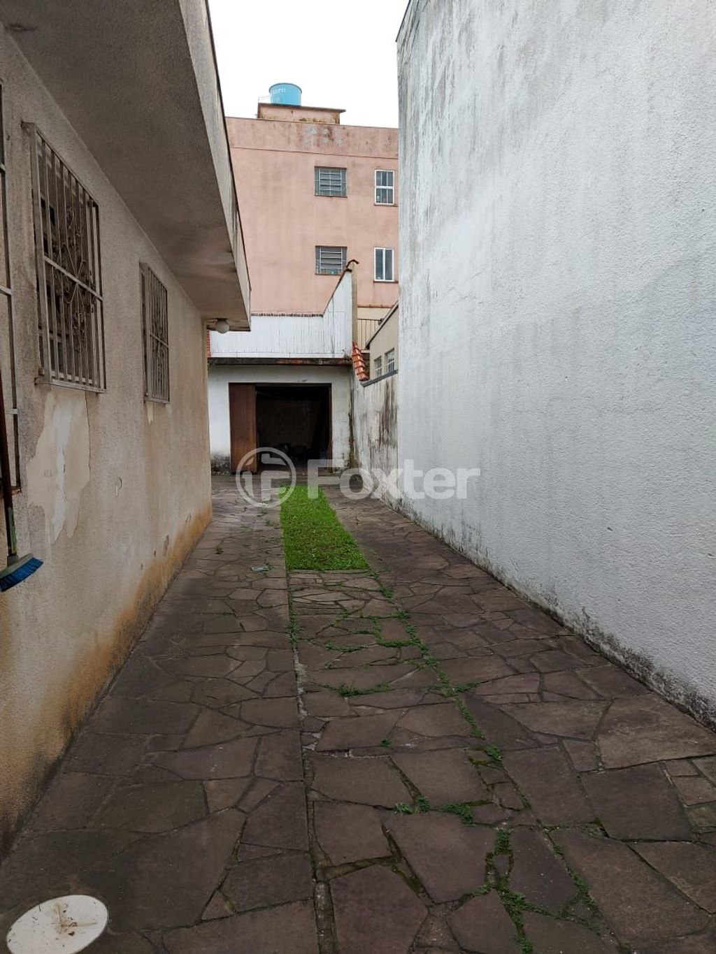 casa sobrado para comprar em Gaston Englert, 285 - foto 17
