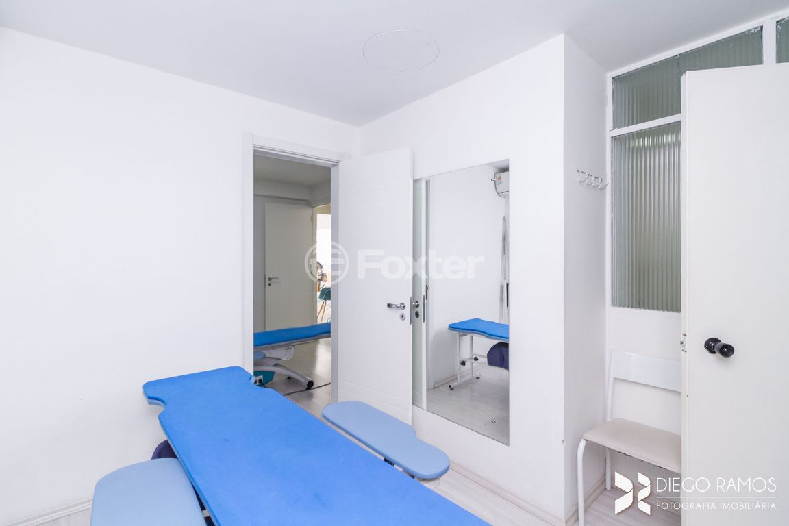 consultorio sala conjunto para comprar em Osvaldo Aranha, 734 - foto 15
