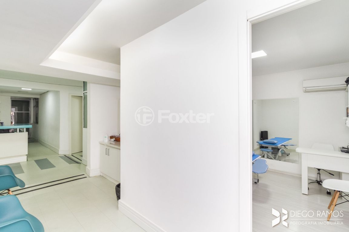 consultorio sala conjunto para comprar em Osvaldo Aranha, 734 - foto 17