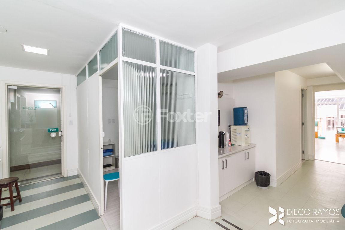 consultorio sala conjunto para comprar em Osvaldo Aranha, 734 - foto 19