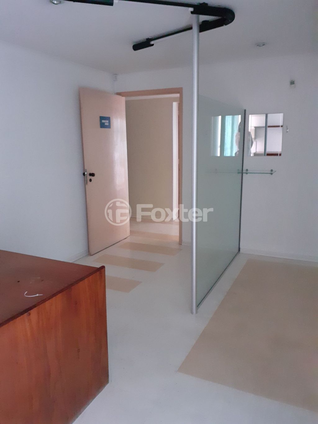 consultorio sala conjunto para comprar em Osvaldo Aranha, 734 - foto 29