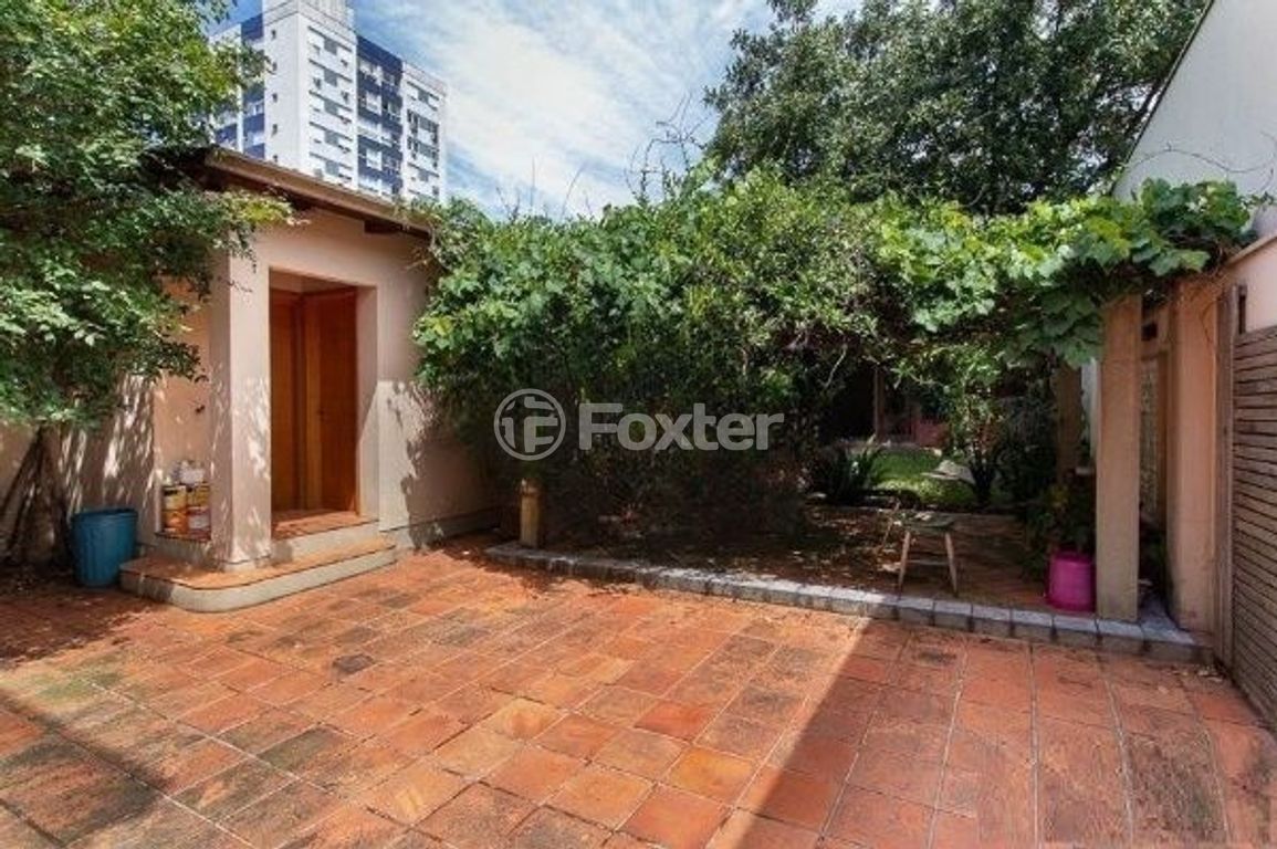 casa sobrado para comprar em Maestro Mendanha, 217 - foto 13