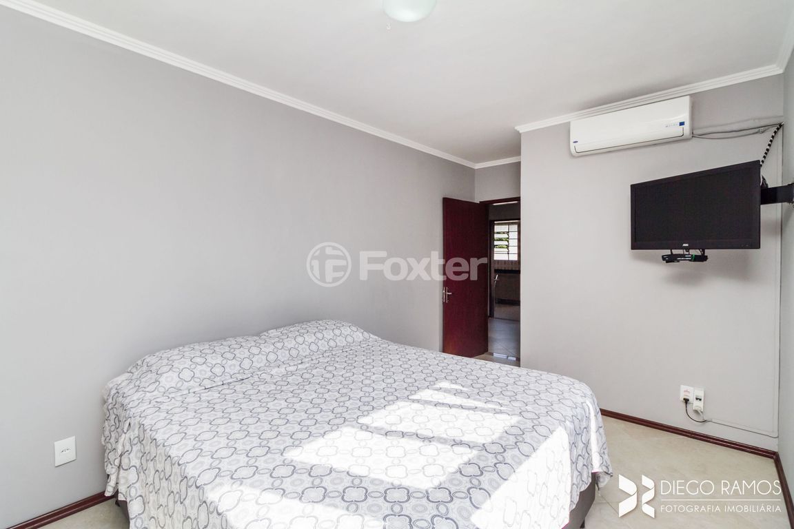 casa sobrado para comprar em Antônio Josephino Perrone, 343 - foto 8