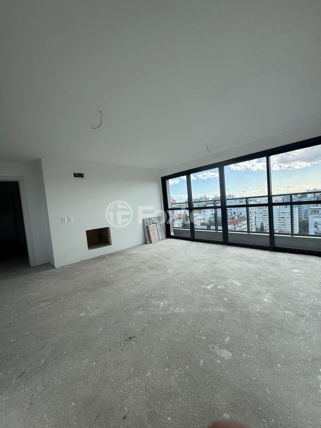 Apartamento para comprar em Mont Serrat, Porto Alegre - foto 1