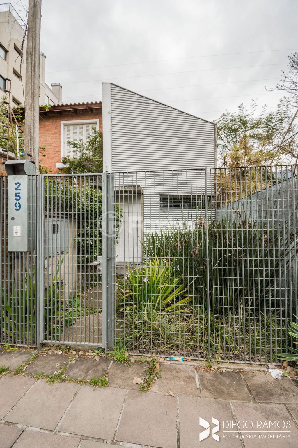 casa sobrado para comprar em Bastian, 259 - foto 34