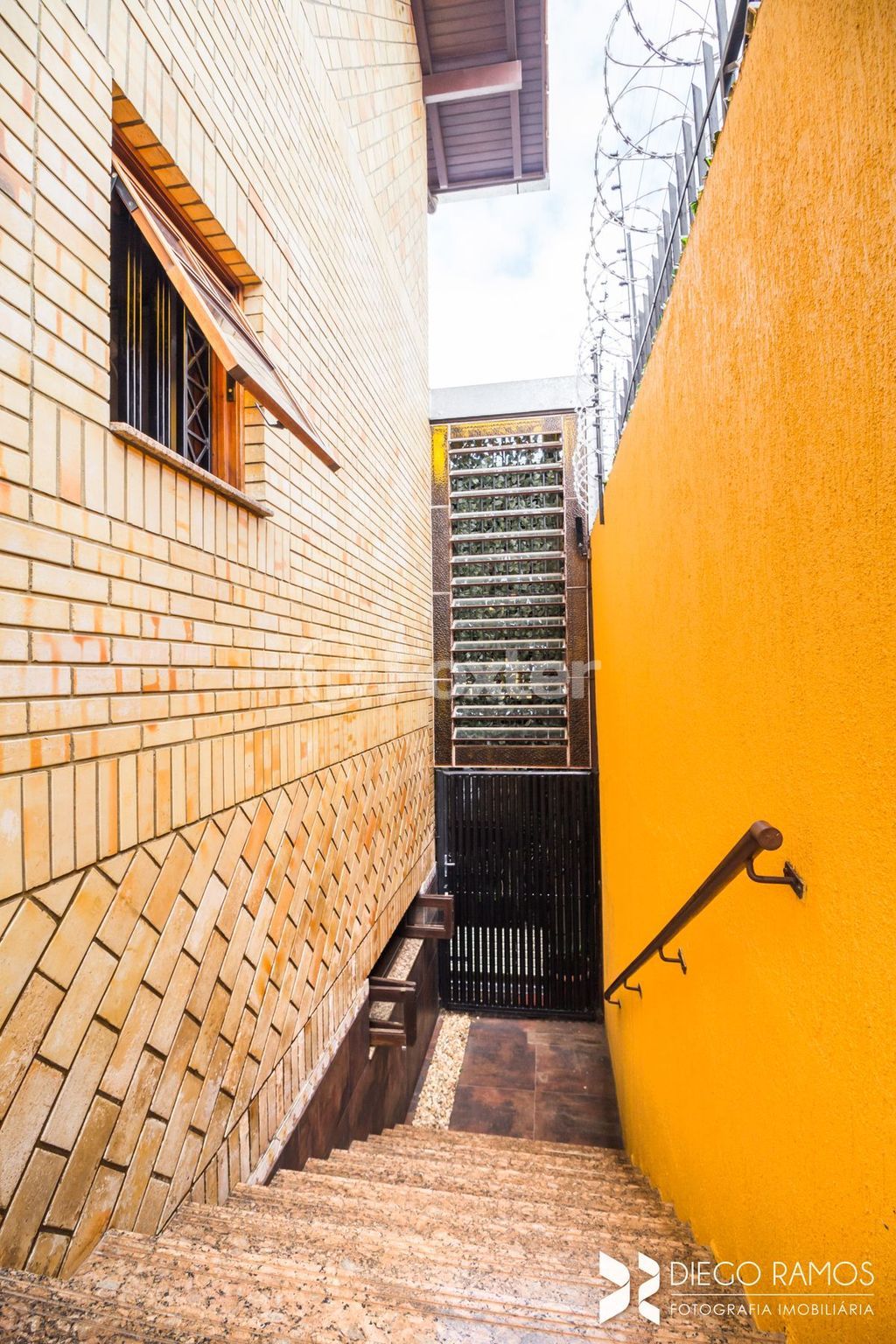 casa sobrado para comprar em Cai, 917 - foto 17