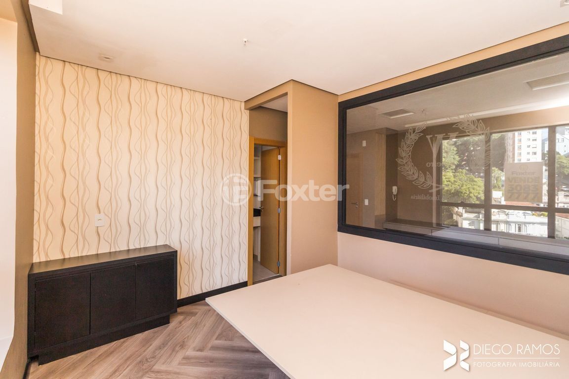 consultorio sala conjunto para comprar em Ramiro Barcelos, 685 - foto 13