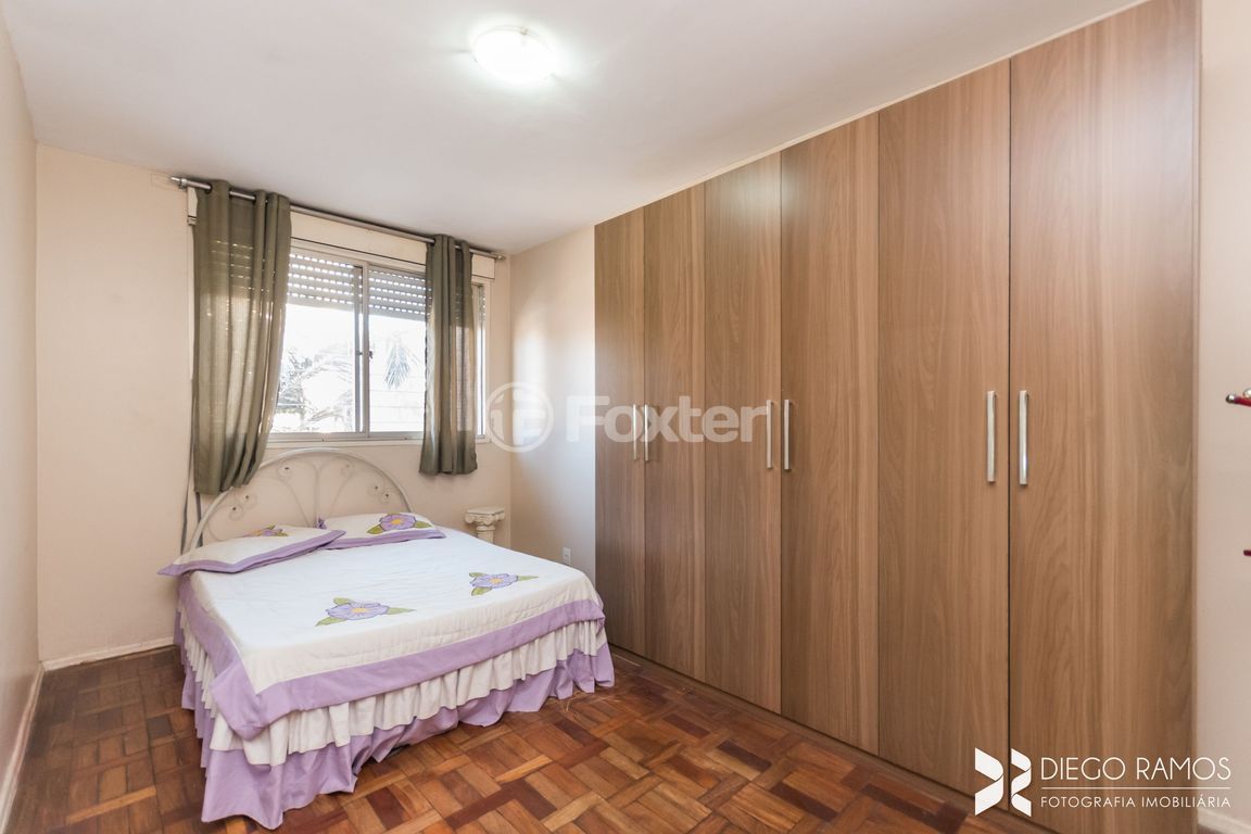 casa sobrado para comprar em General Telino Chagastelles, 308 - foto 17