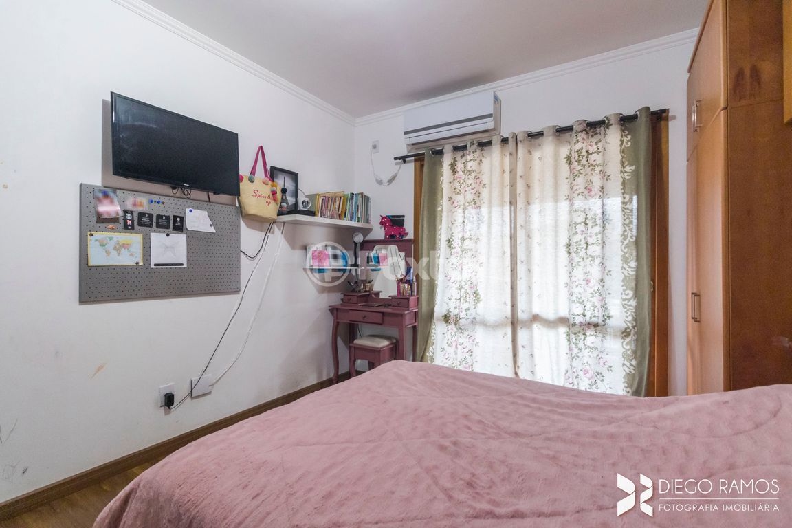 casa sobrado para comprar em Jerolomo Minuzo, 317 - foto 17