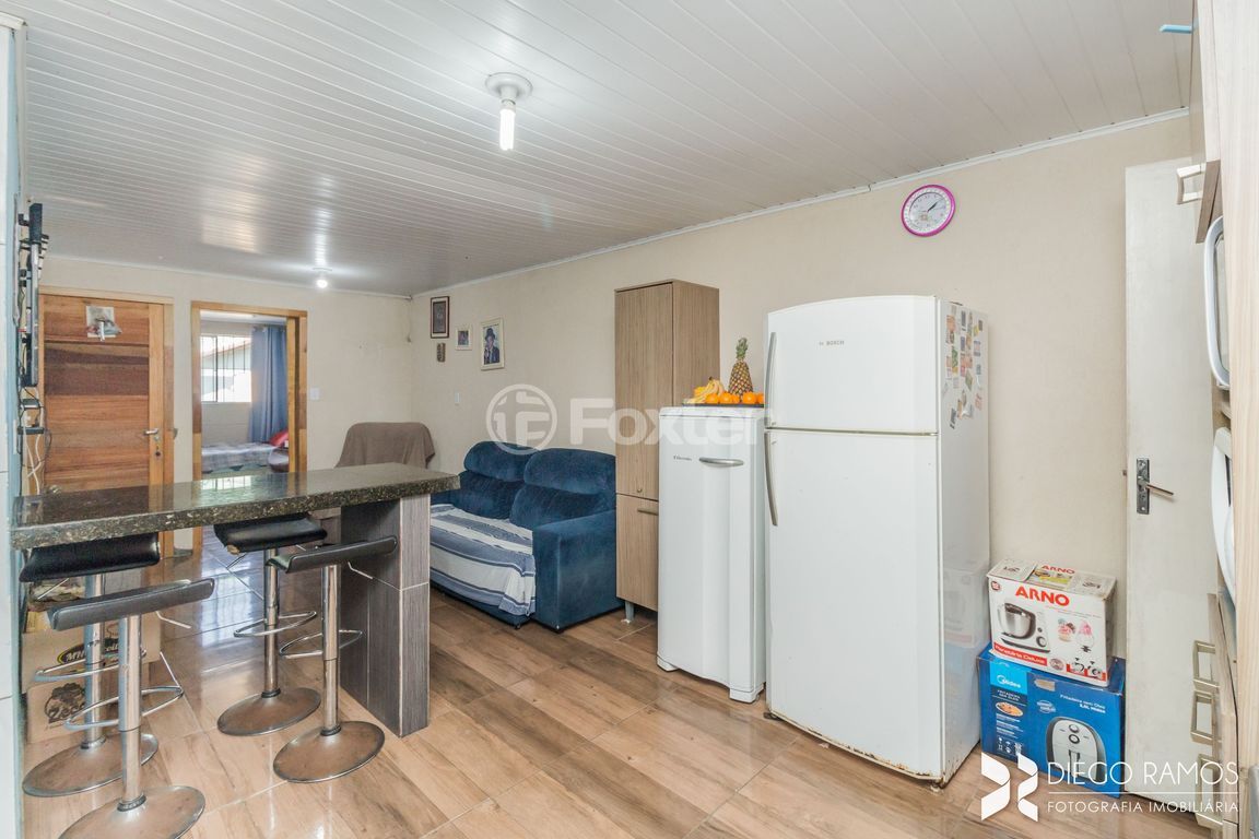 casa sobrado para comprar em Germano Bonow Filho, 379 - foto 15