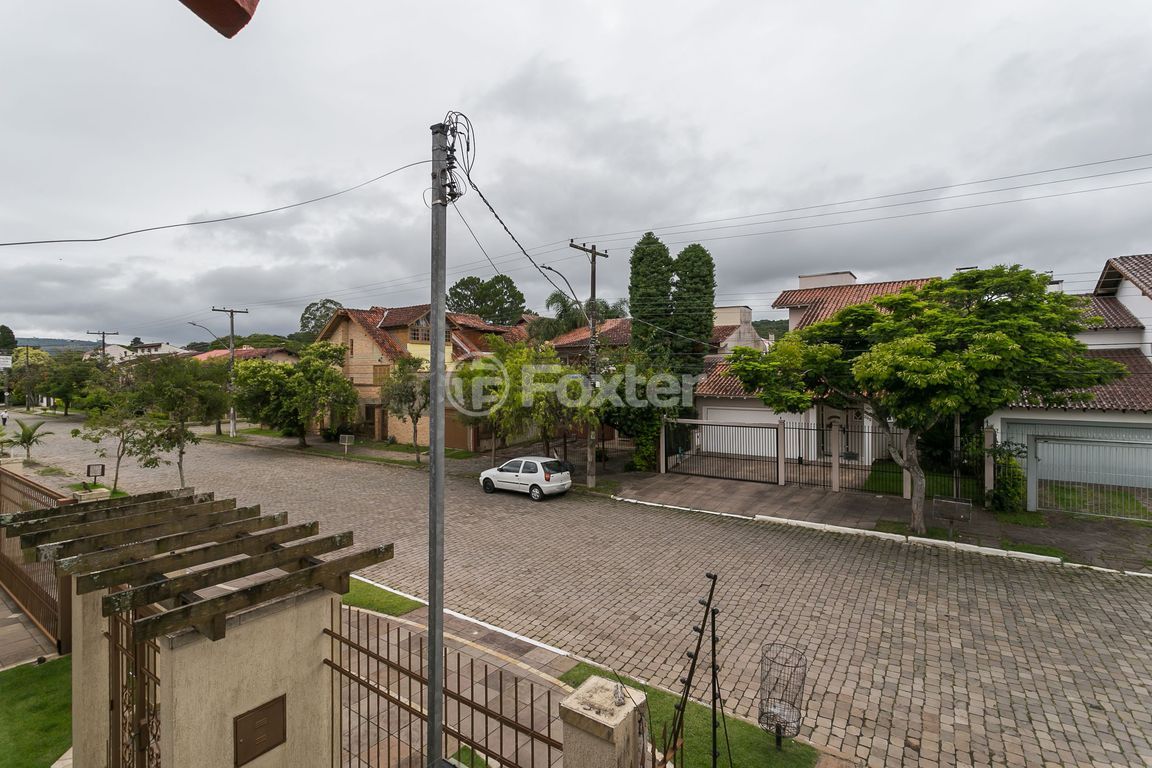 casa sobrado para comprar em Adão Pinheiro da Silva, 290 - foto 15