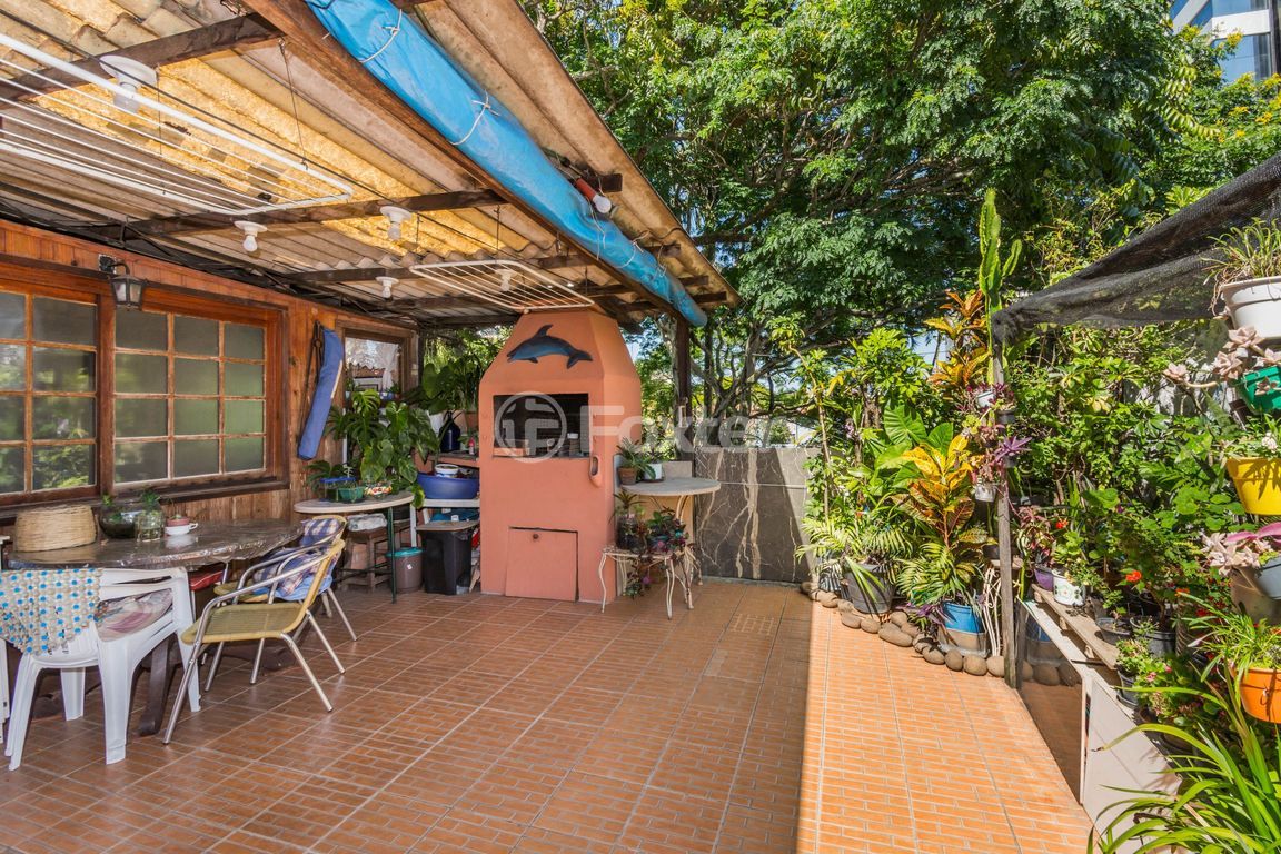 casa sobrado para comprar em Professor Ivo Corseuil, 129 - foto 34