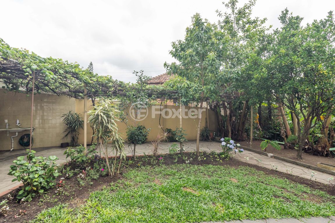 casa sobrado para comprar em Benno Mentz, 529 - foto 17