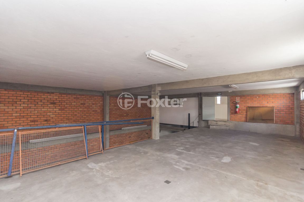 galpao deposito pavilhao para comprar em Conselheiro Travassos, 235 - foto 37