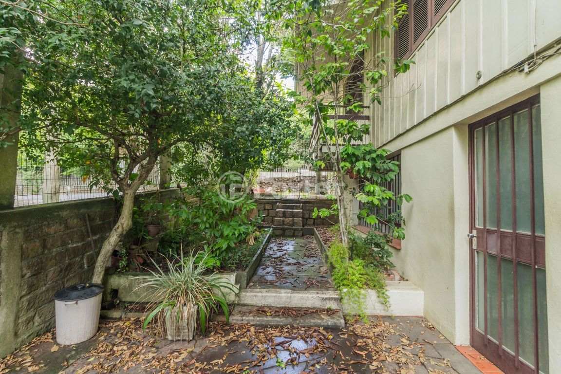 casa sobrado para comprar em Doutor Eduardo Chartier, 799 - foto 33