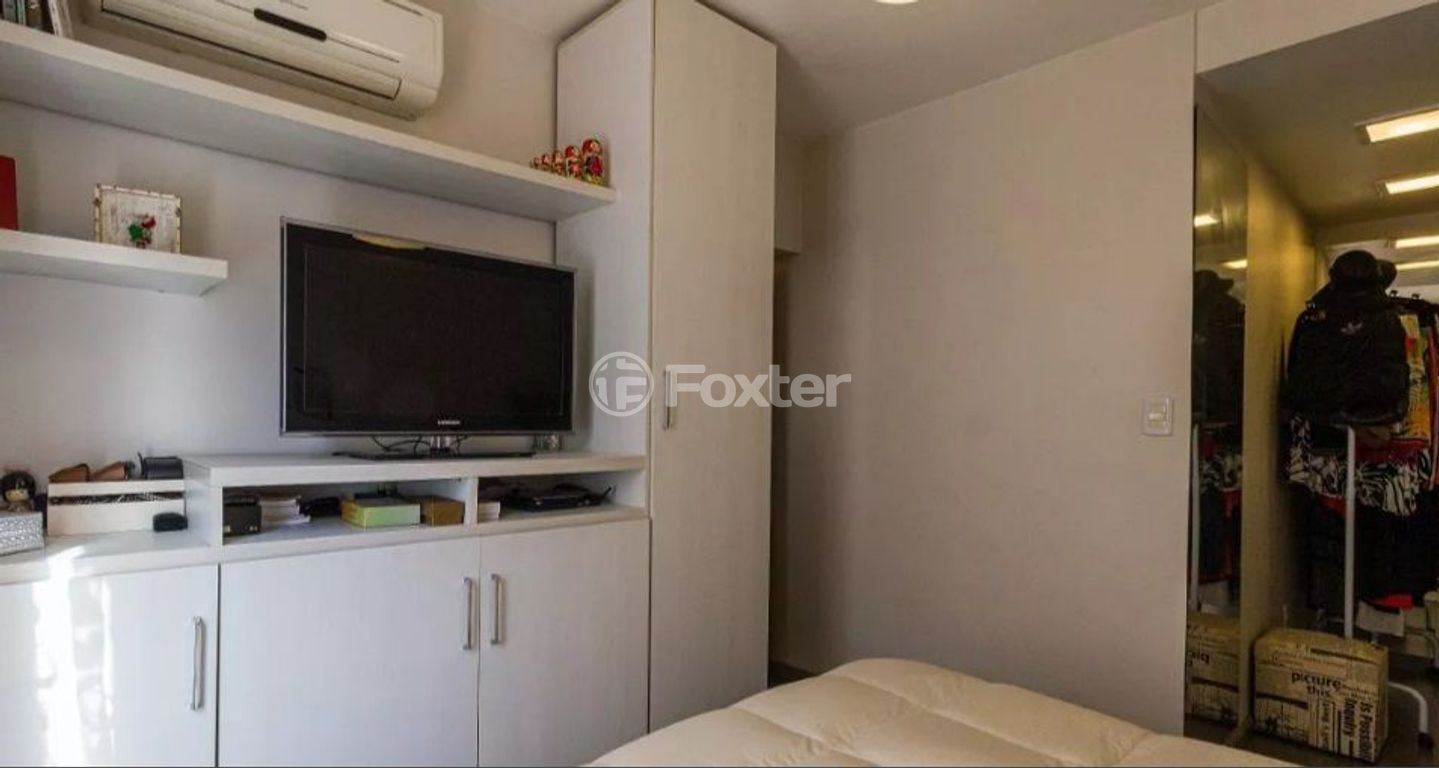 Cobertura para comprar em Carlos Trein Filho, 130 - foto 14