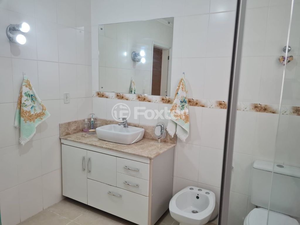 casa sobrado para comprar em Leite de Castro, 185 - foto 16