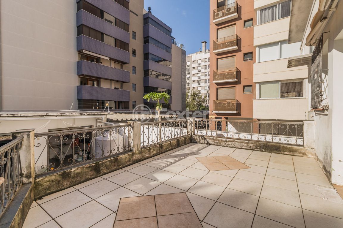 casa sobrado para comprar em BORGES DO CANTO, 266 - foto 14