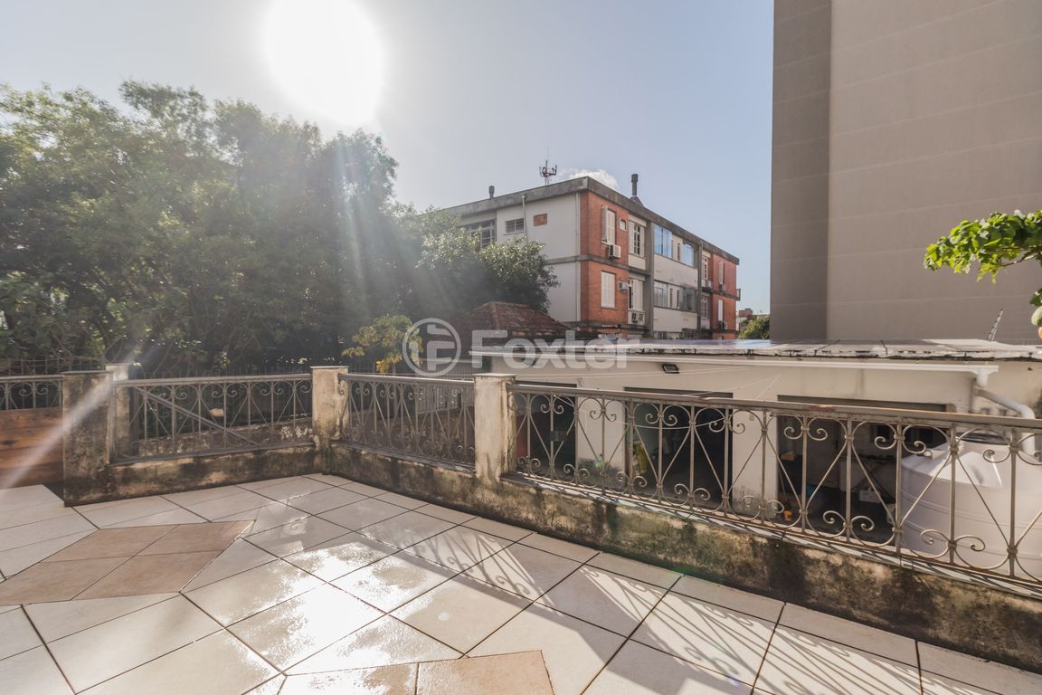 casa sobrado para comprar em BORGES DO CANTO, 266 - foto 15