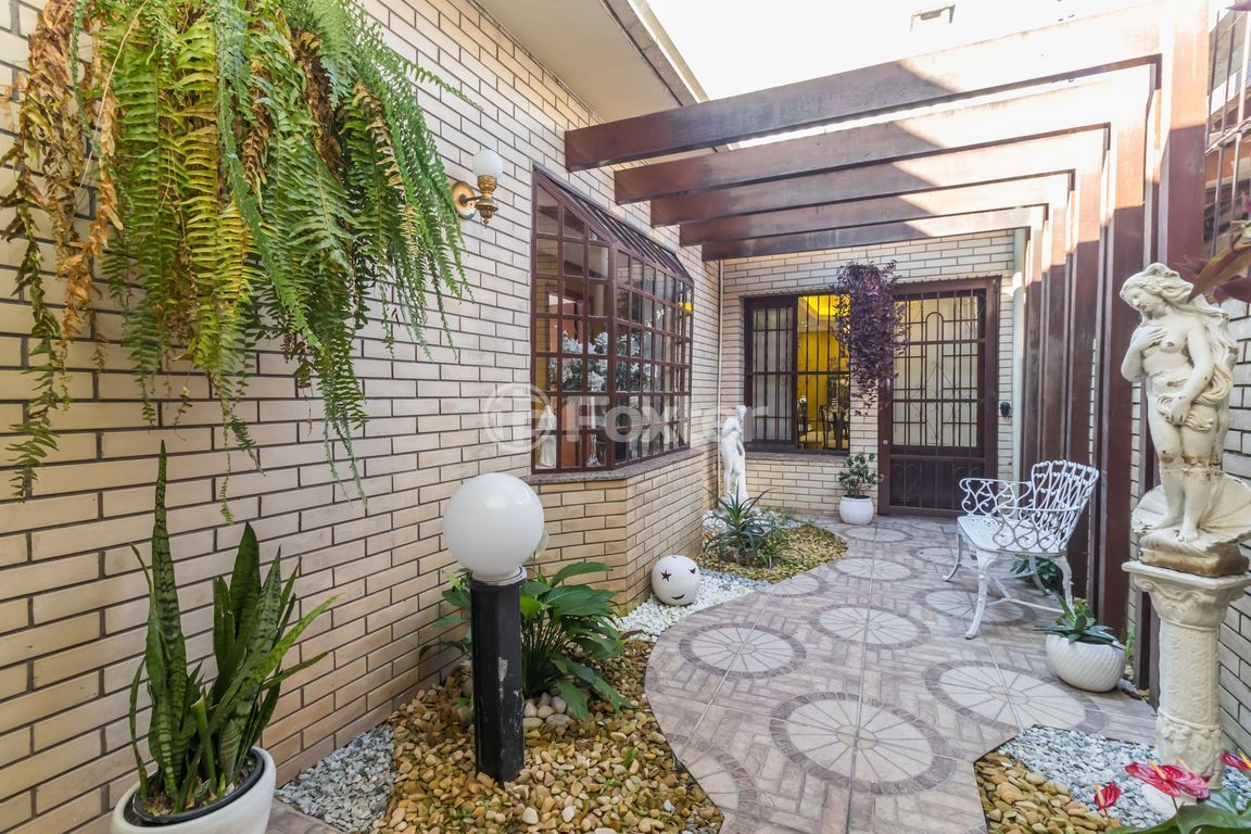 casa sobrado para comprar em Coronel Aparício Borges, 303 - foto 40