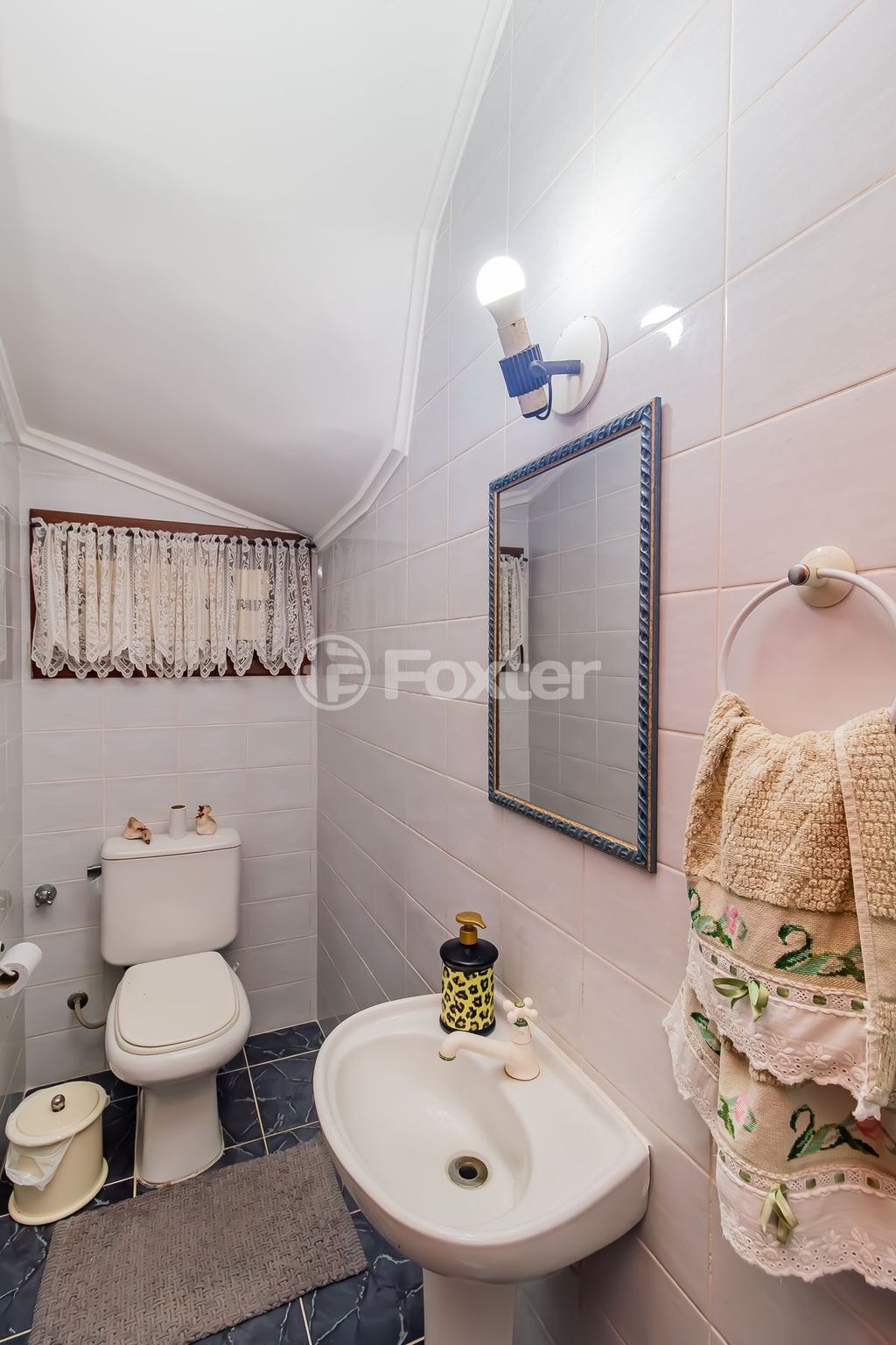 casa sobrado para comprar em Ari Peixoto Martins, 190 - foto 14