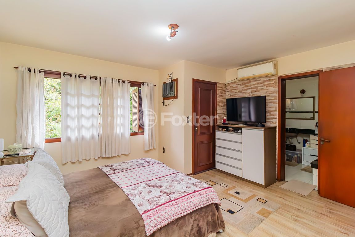 casa sobrado para comprar em Ari Peixoto Martins, 190 - foto 30