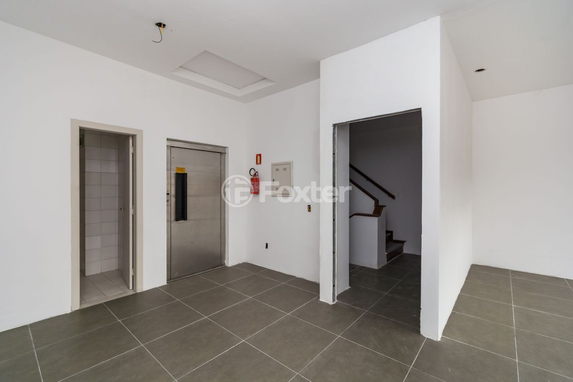 Prédio para comprar em Caldas Júnior, 352 - foto 9