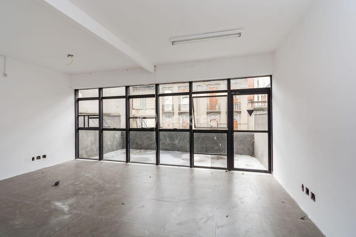 Prédio para comprar em Caldas Júnior, 352 - foto 12