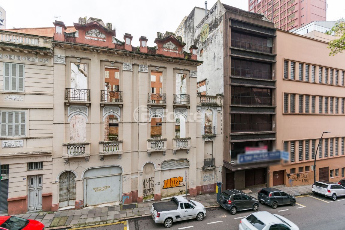 Prédio para comprar em Caldas Júnior, 352 - foto 17