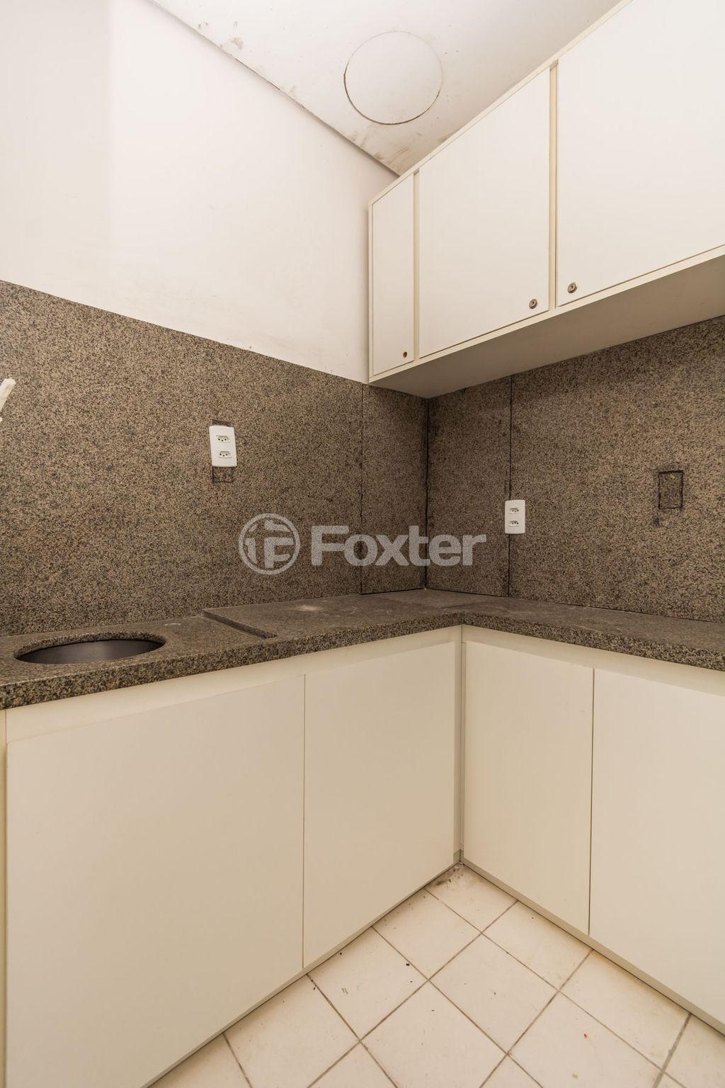 Prédio para comprar em Caldas Júnior, 352 - foto 20