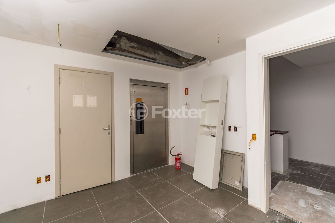Prédio para comprar em Caldas Júnior, 352 - foto 29