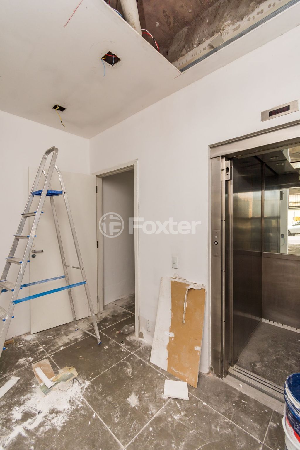 Prédio para comprar em Caldas Júnior, 352 - foto 36
