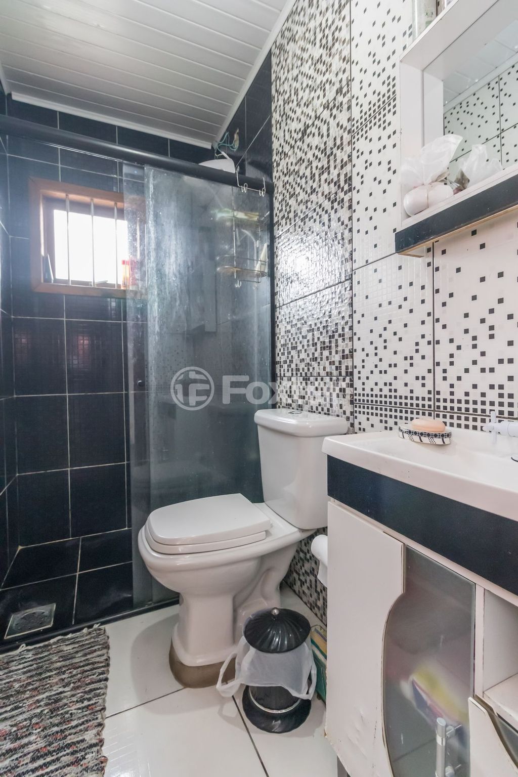 casa sobrado para comprar em Ângelo Passuelo, 330 - foto 13