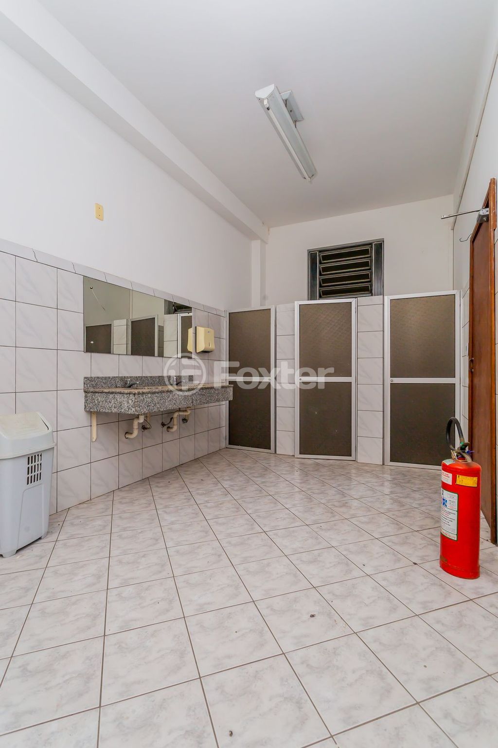 Prédio para comprar em Doutor Jorge Fayet, 542 - foto 9