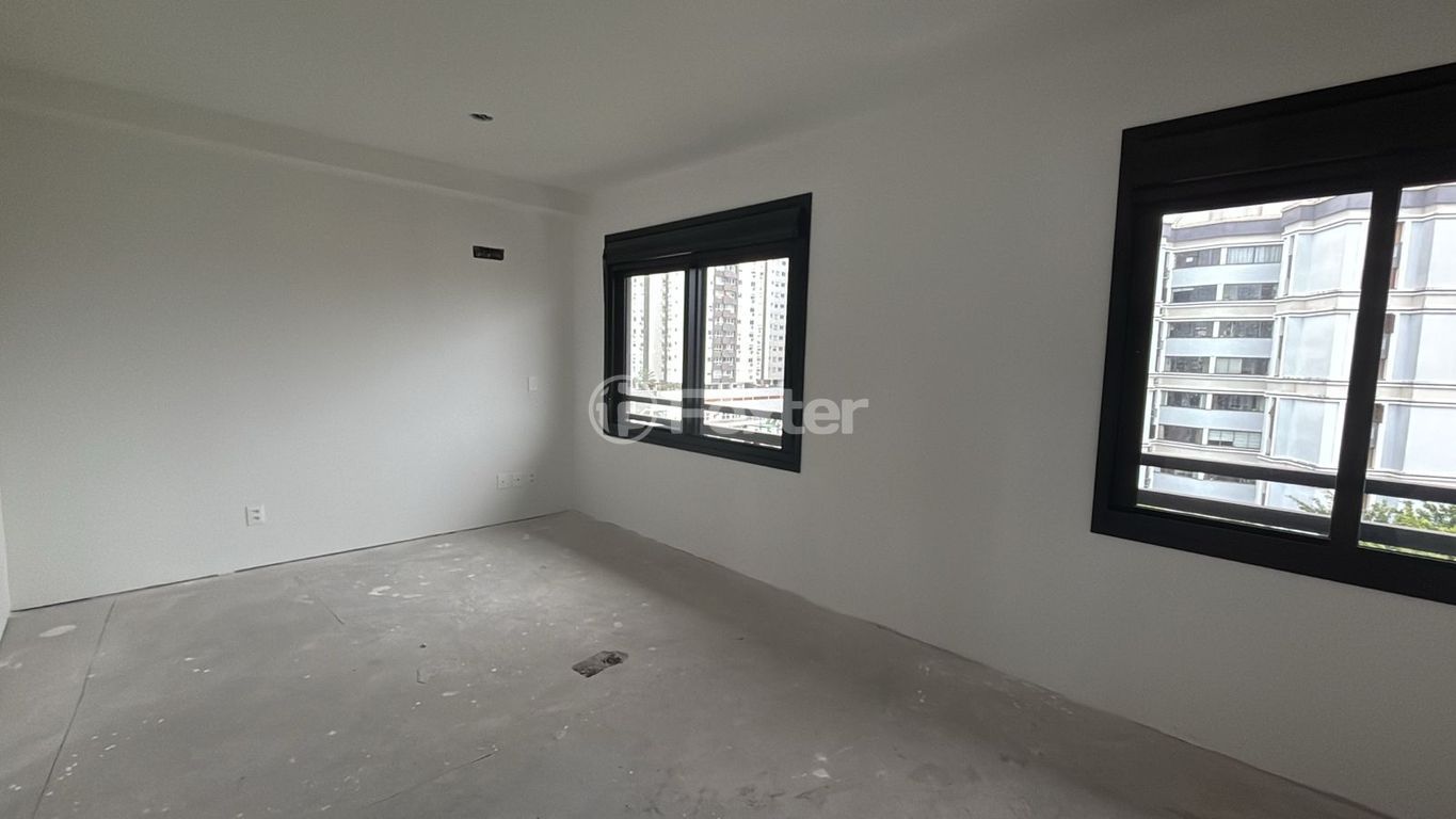 Studio/Kitnet/JK para comprar em Boa Vista, Porto Alegre - foto 1