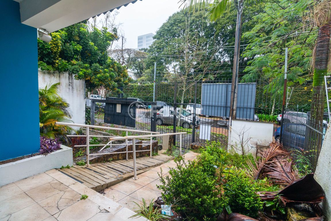 casa sobrado para comprar em Raimundo Corrêa, 156 - foto 53
