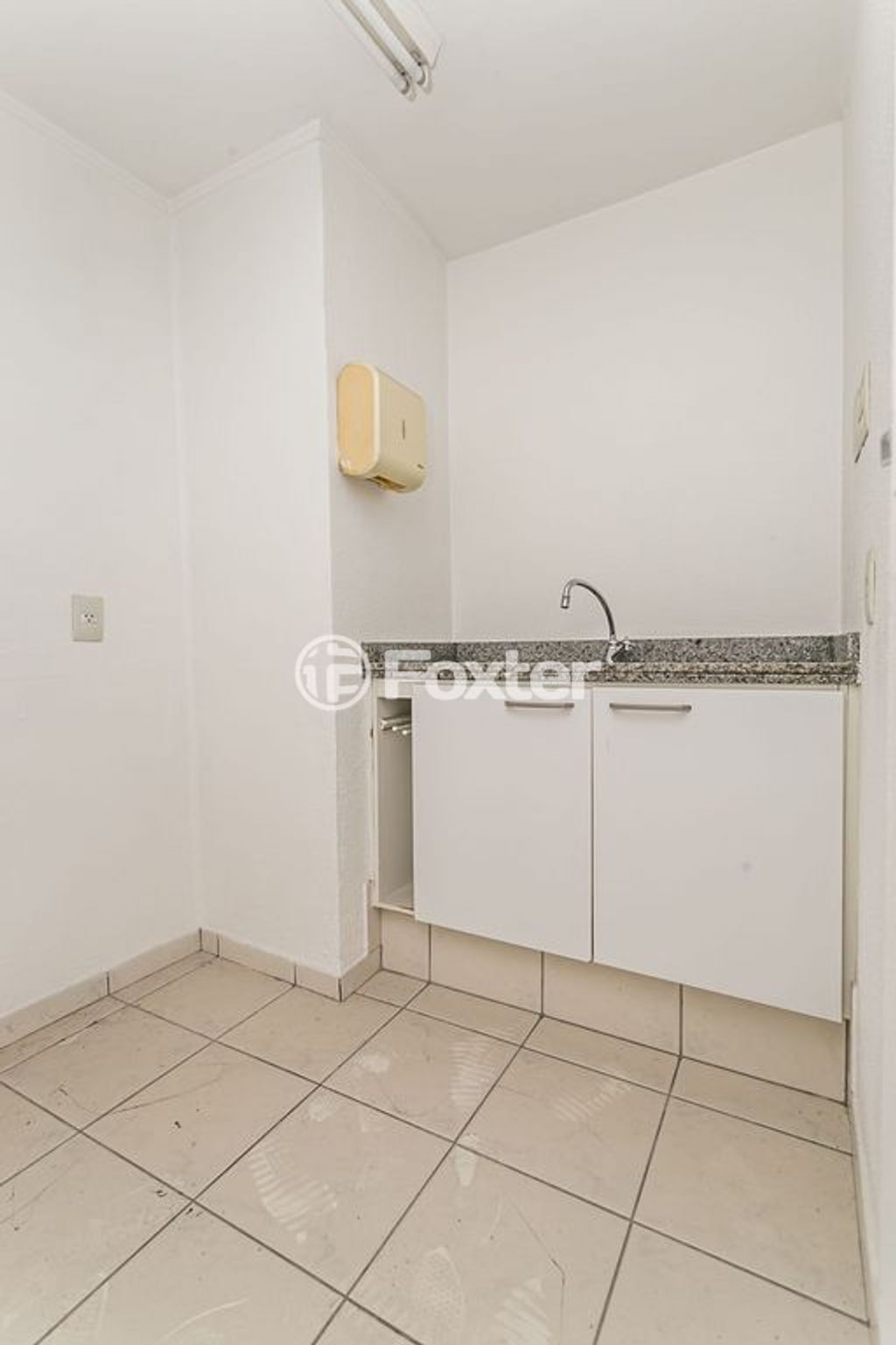 consultorio sala conjunto para comprar em Doutor Barros Cassal, 180 - foto 59