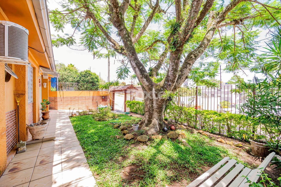 casa sobrado para comprar em Lacy Ribeiro de Almeida, 132 - foto 40