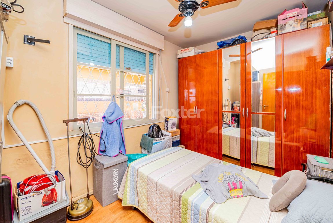 casa sobrado para comprar em Lacy Ribeiro de Almeida, 132 - foto 17