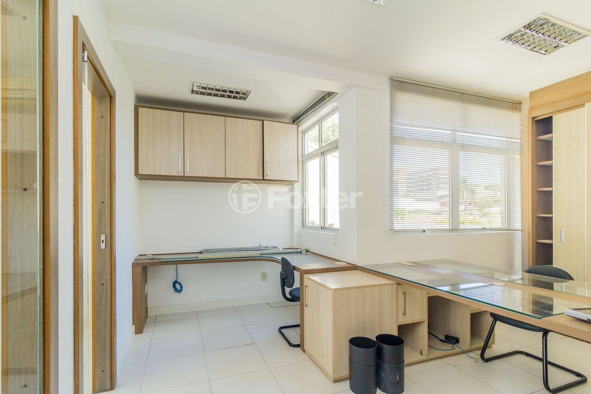 Prédio para comprar em Desembargador Espiridião de Lima Medeiros, 168/170 - foto 20