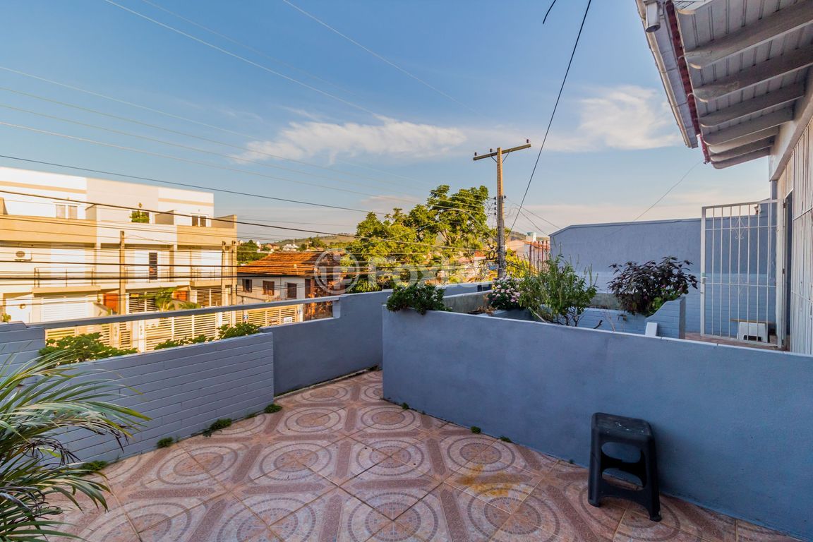 casa sobrado para comprar em Arnaldo Ballve, 705 - foto 17