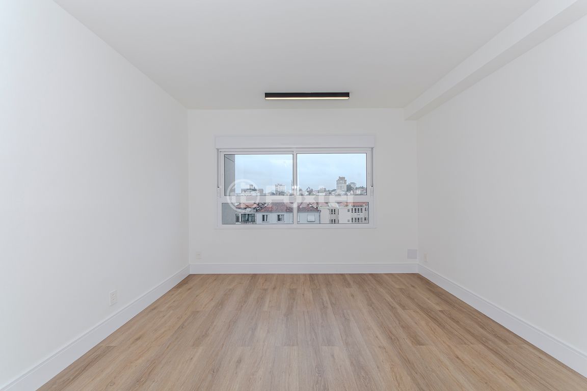Studio/Kitnet/JK para comprar em Passo da Areia, Porto Alegre - foto 1