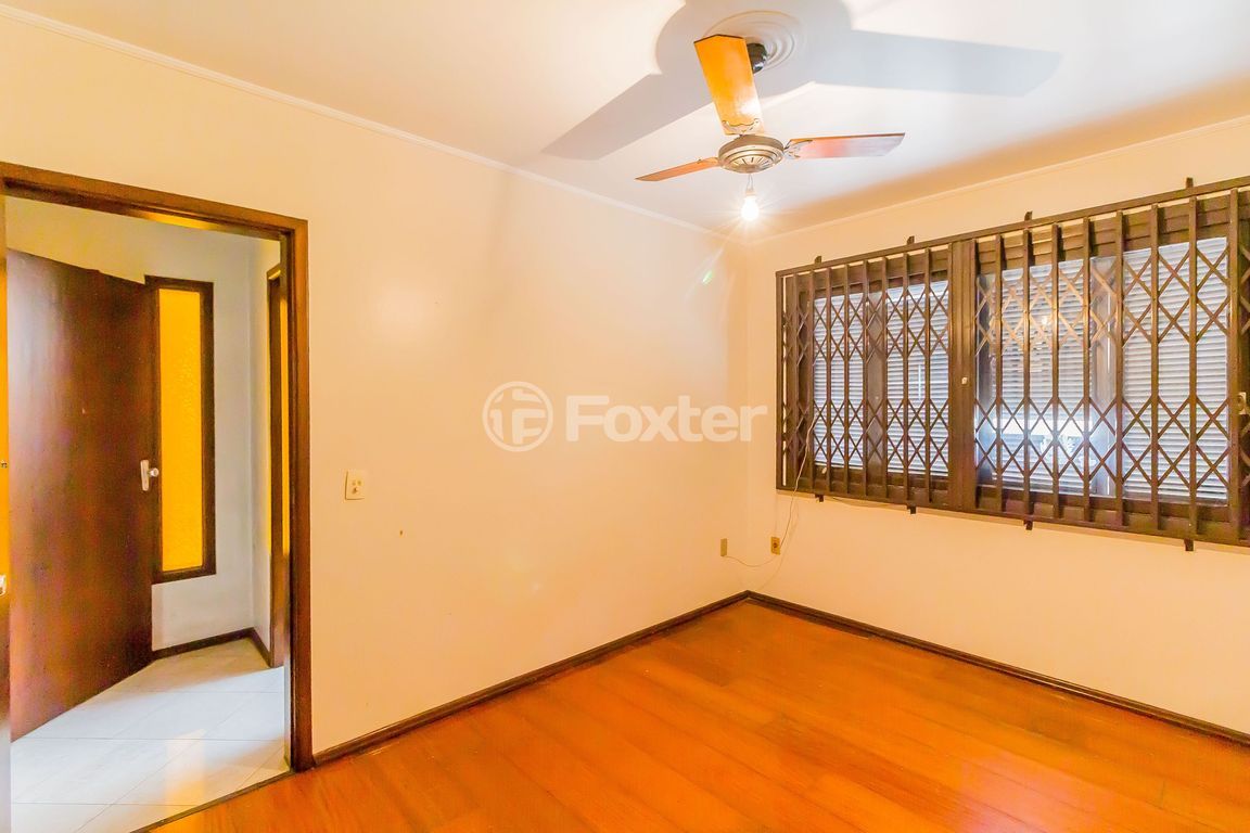 casa sobrado para comprar em Nonoai, 1686 - foto 17