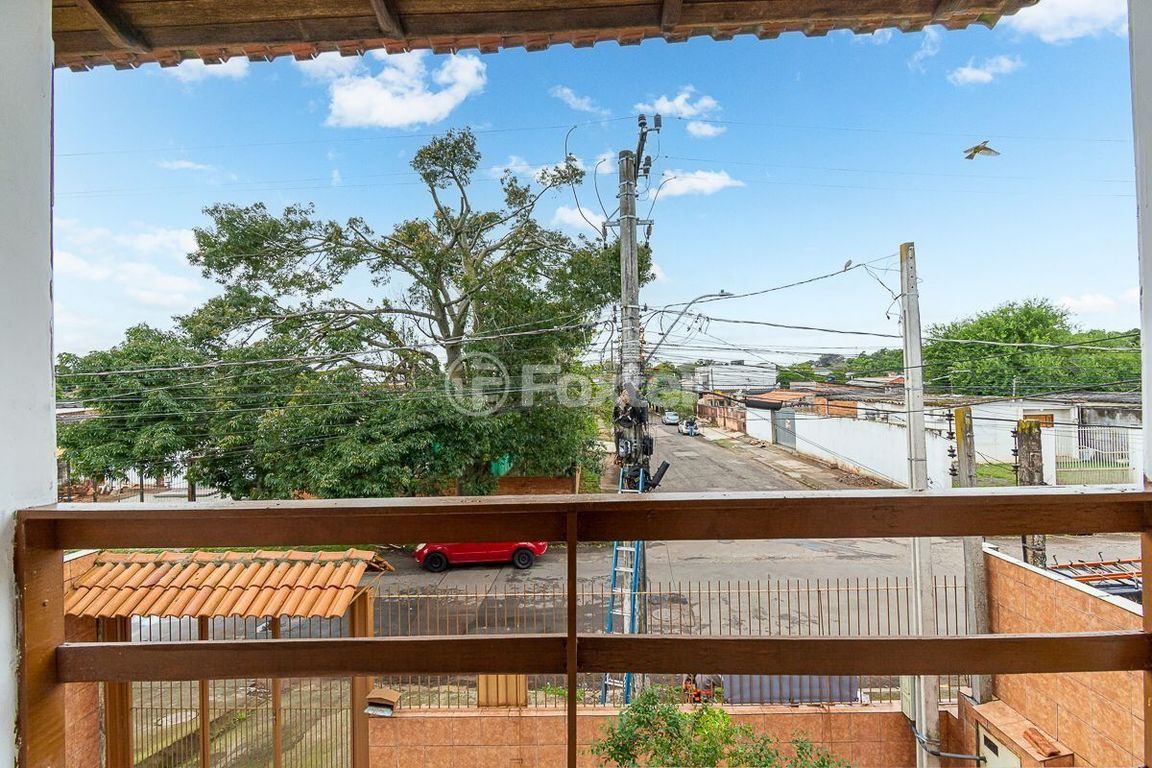 casa sobrado para comprar em Maria de Medeiros, 205 - foto 18