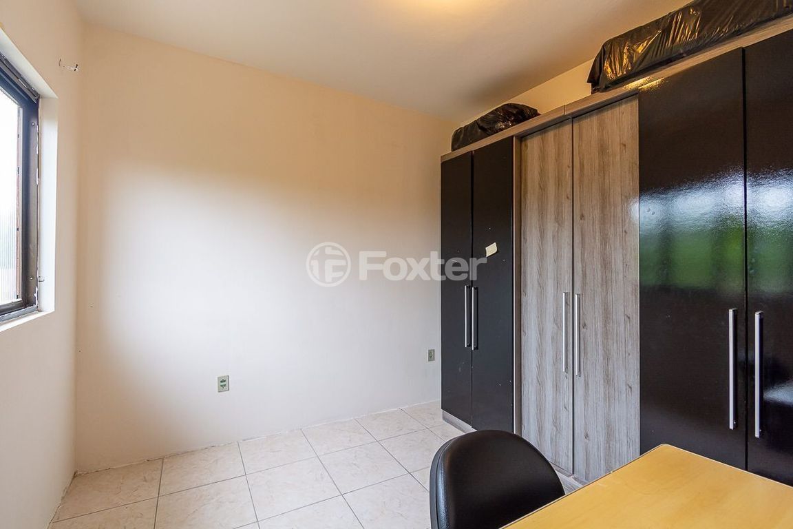 casa sobrado para comprar em Maria de Medeiros, 205 - foto 13